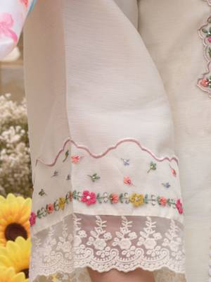 Floral Embroidered Kurta With Trousers & Dupatta 6