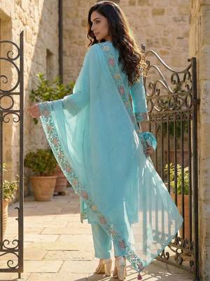 Women Floral Embroidered Thread Work Cotton Kurta with Trousers & With Dupatta 3