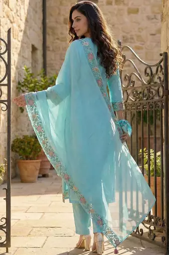 Women Floral Embroidered Thread Work Cotton Kurta with Trousers & With Dupatta
