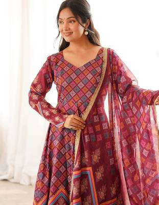 Wine printed muslin suit with pant & dupatta 3