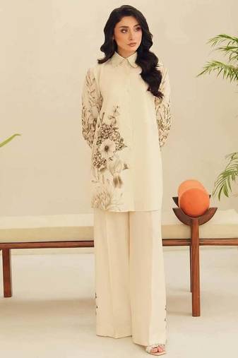 Off white floral print crepe  fancy co-ord set for women