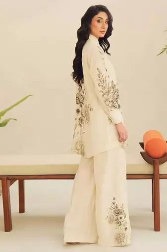 Off white floral print crepe  fancy co-ord set for women