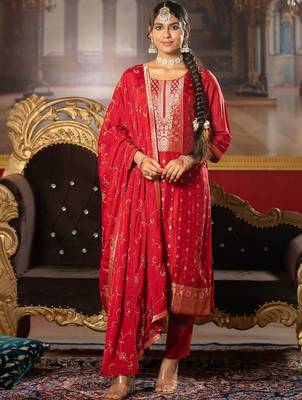 Women Kurta with Trousers & With Dupatta 1