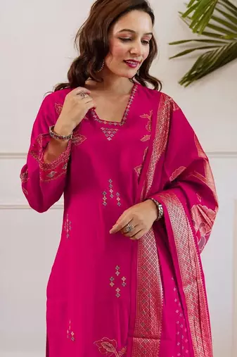 Women Floral Embroidered Thread Work Kurta with Palazzos & Dupatta