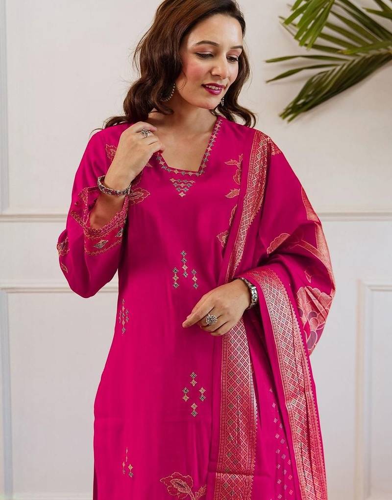 Women Floral Embroidered Thread Work Kurta with Palazzos & Dupatta