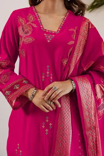 Women Floral Embroidered Thread Work Kurta with Palazzos & Dupatta