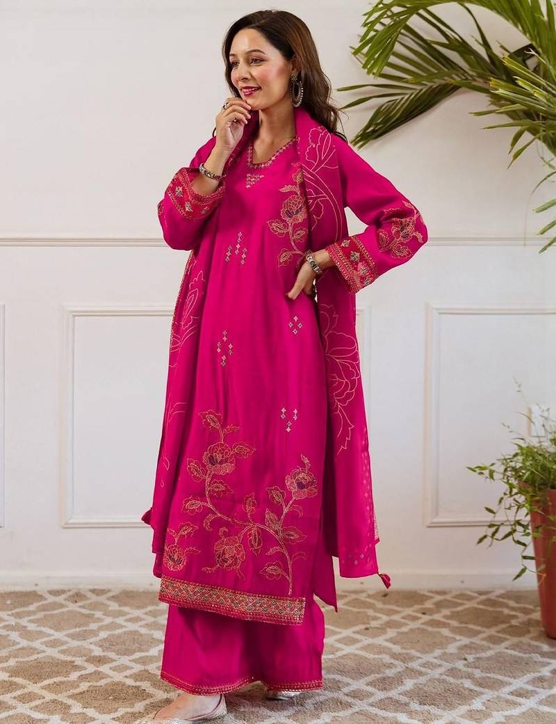 Women Floral Embroidered Thread Work Kurta with Palazzos & Dupatta