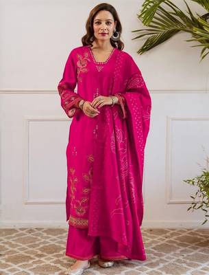 Women Floral Embroidered Thread Work Kurta with Palazzos & Dupatta 7