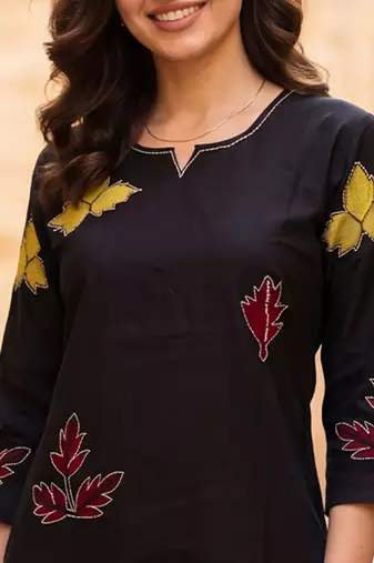 Women Ethnic Motifs Embroidered Thread Work Kurta with Trousers