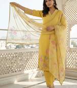Women Floral Embroidered Thread Work Kurta with Trousers & With Dupatta
