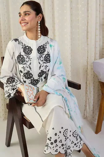 Floral Embroidered Thread Work Cotton Kurta With Palazzos & Dupatta