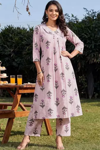 Women Floral Printed Cotton Kurta with Trousers