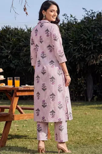 Women Floral Printed Cotton Kurta with Trousers