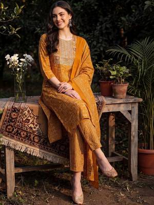 Women Ethnic Motifs Printed Cotton Kurta with Trousers & With Dupatta 1