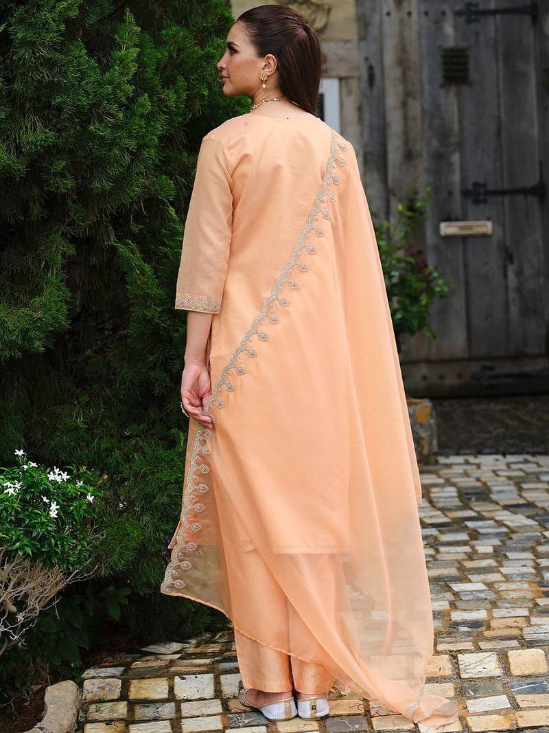 Women Embroidered Straight Kurta Trousers With Dupatta set