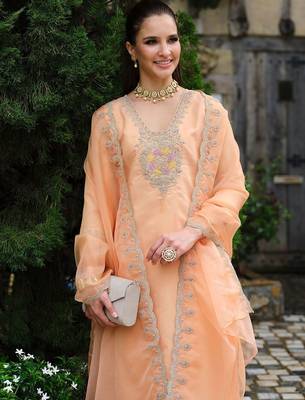 Women Embroidered Straight Kurta Trousers With Dupatta set 6