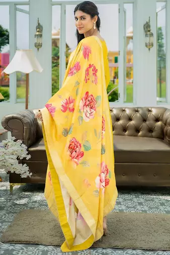 Women Floral Embroidered Sequinned Kurta with Trousers & With Dupatta