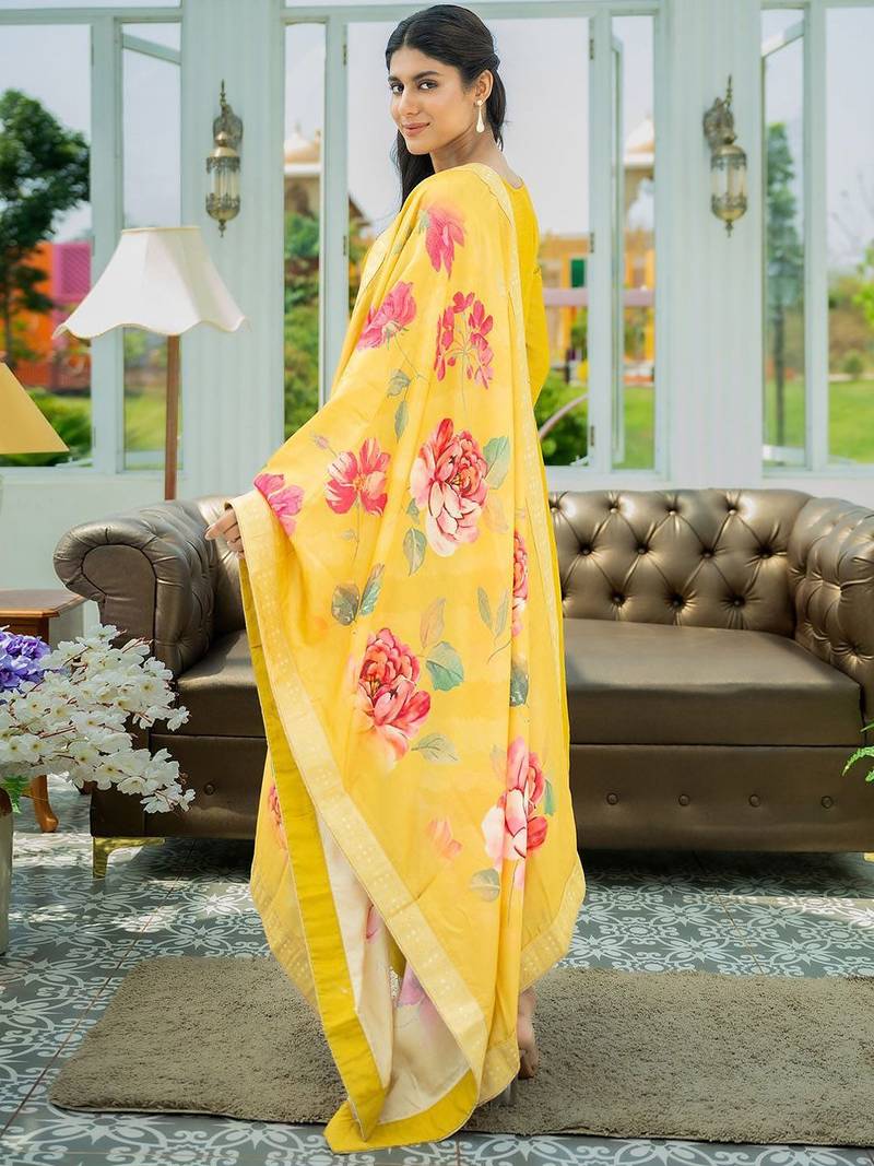 Women Floral Embroidered Sequinned Kurta with Trousers & With Dupatta