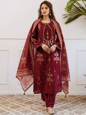 Women Ethnic Motifs Printed Thread Work Kurta with Trousers & With Dupatta 1