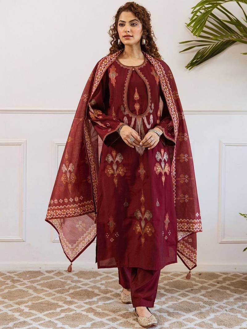 Women Ethnic Motifs Printed Thread Work Kurta with Trousers & With Dupatta