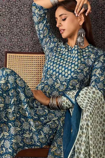 Floral Printed Cotton Straight Kurta Trousers With Dupatta