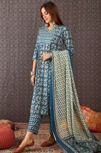 Floral Printed Cotton Straight Kurta Trousers With Dupatta
