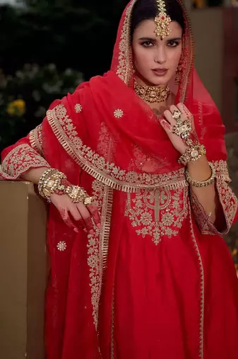 Ethnic Motifs Embroidered Panelled Kurta With Trousers & Dupatta