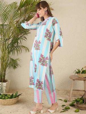 Floral Screen Printed V-Neck Cotton Straight Kurta With Trousers 4