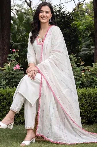 Women Floral Embroidered Mirror Work Kurta with Trousers & With Dupatta