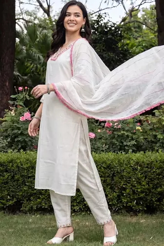 Women Floral Embroidered Mirror Work Kurta with Trousers & With Dupatta