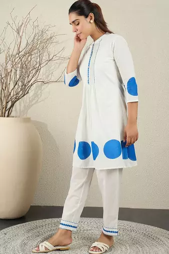 Printed Pleated Thread Work Cotton Kurta With Trousers