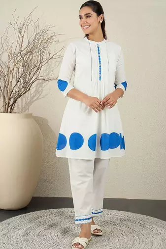 Printed Pleated Thread Work Cotton Kurta With Trousers