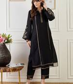 Women Ethnic Motifs Embroidered Kurta with Trousers