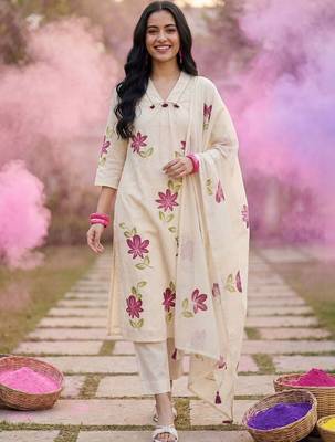 Women Floral Printed Cotton Kurta with Trousers & With Dupatta 1