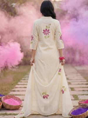 Women Floral Printed Cotton Kurta with Trousers & With Dupatta 7