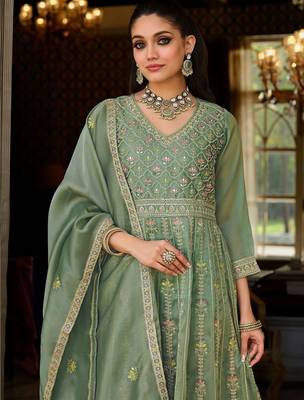 Women Floral Embroidered Empire Mirror Work Kurta with Trousers & With Dupatta 2