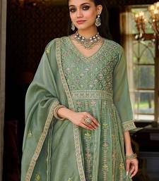 Women Floral Embroidered Empire Mirror Work Kurta with Trousers & With Dupatta