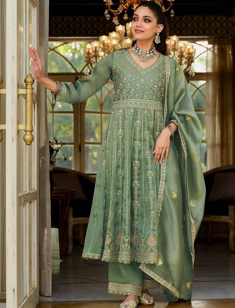 Women Floral Embroidered Empire Mirror Work Kurta with Trousers & With Dupatta