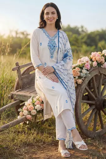 Women Floral Embroidered Thread Work Cotton Kurta with Trousers & With Dupatta