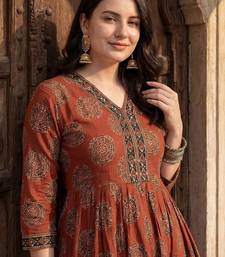 Women Ethnic Motifs Printed Empire Cotton Kurta with Trousers