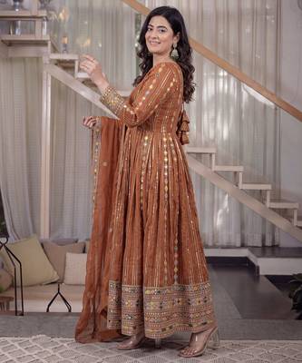 Orange fuax blooming party wear embroidery anarkali suit set 2