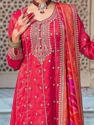 Ethnic Motifs Embroidered Sequinned Anarkali Kurta with Trouser & Dupatta 3