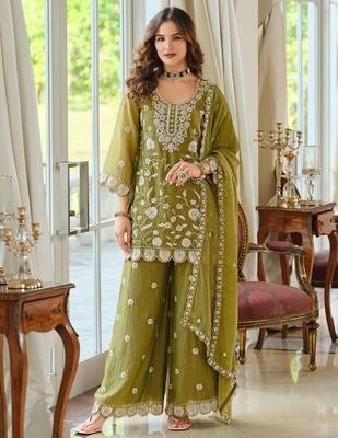 Women Ethnic Motifs Embroidered Thread Work Kurta with Palazzos & With Dupatta 1