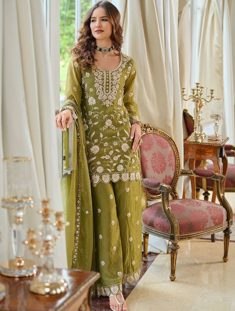 Women Ethnic Motifs Embroidered Thread Work Kurta with Palazzos & With Dupatta