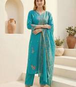 Women Floral Embroidered Thread Work Kurta with Trousers & With Dupatta