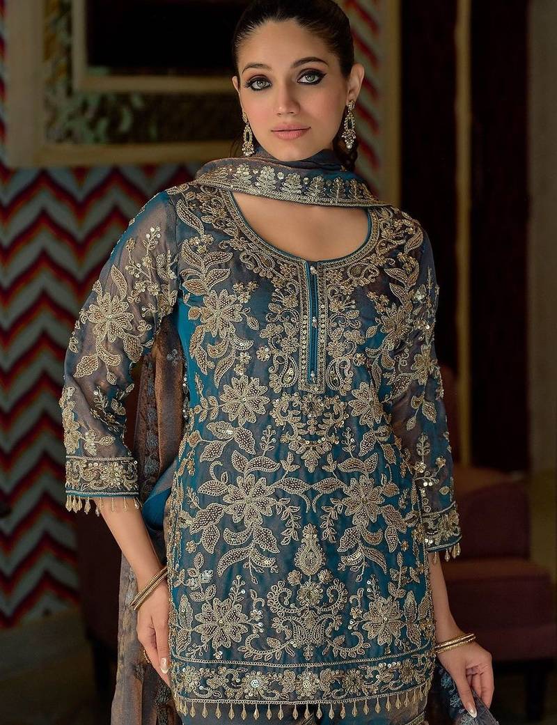 Women Ethnic Motifs Embroidered Thread Work Kurta with Sharara & With Dupatta