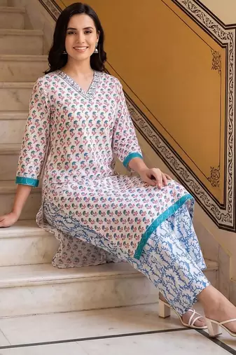 Women Ethnic Motifs Printed Cotton Kurta with Palazzos