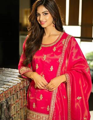 Floral Embroidered Sequnnied Straight Kurta With Palazzos & Dupatta 6