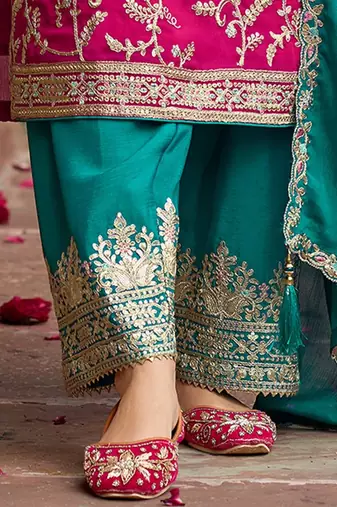 Women Ethnic Motifs Embroidered Thread Work Kurta with Trousers & With Dupatta