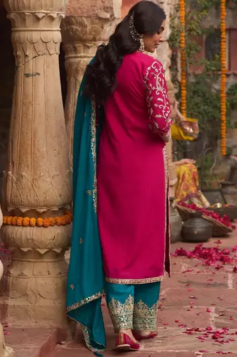 Women Ethnic Motifs Embroidered Thread Work Kurta with Trousers & With Dupatta